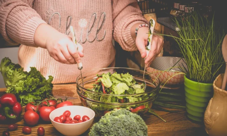 32 Foods That Burn Belly Fat Fast: Essential Picks